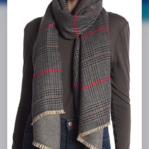 Cara Accessories
Plaid Wrap Scarf